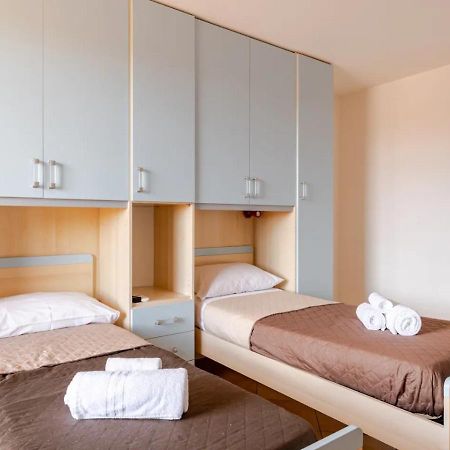 Garden Villa - Free Parking, Wi-Fi E Netflix Fiumicino Ngoại thất bức ảnh