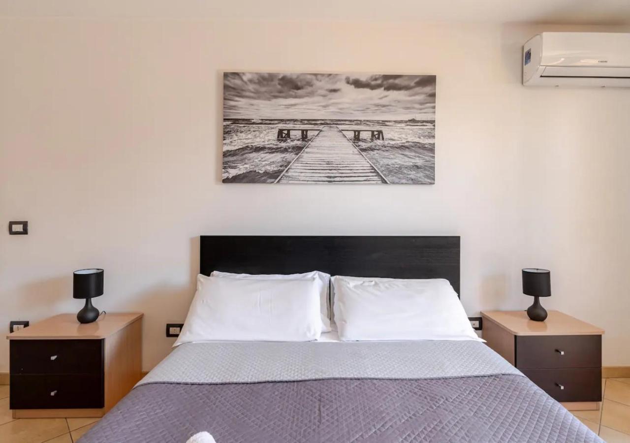 Garden Villa - Free Parking, Wi-Fi E Netflix Fiumicino Ngoại thất bức ảnh